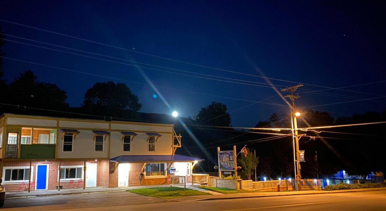 Inn 32 North Woodstock Exterior foto